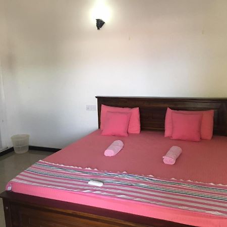 Reshani Guest House Negombo Exterior foto