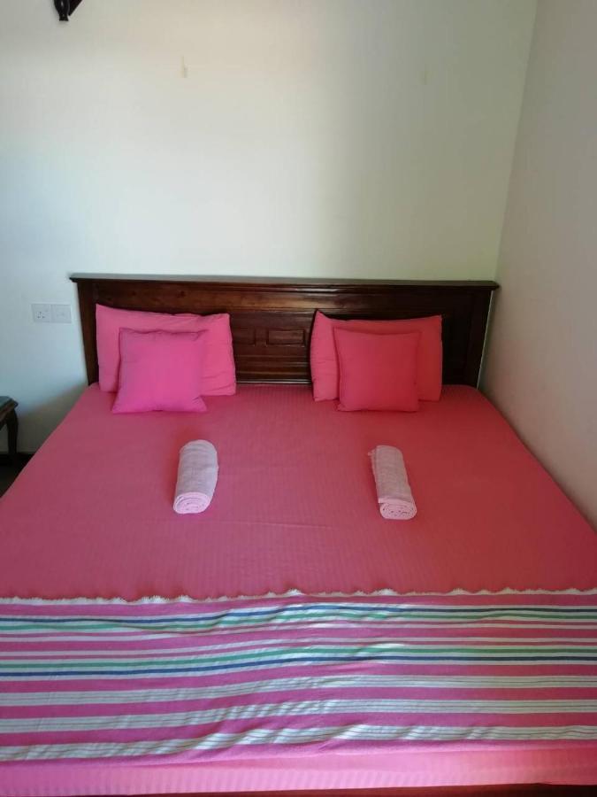 Reshani Guest House Negombo Exterior foto